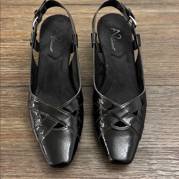 A2 by Aerosole Black Patent Leather Slingback Heels Size 6.5 - Picture 1 of 9